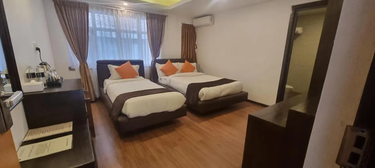Durbar Hotel & Residence Kathmandu 3*,